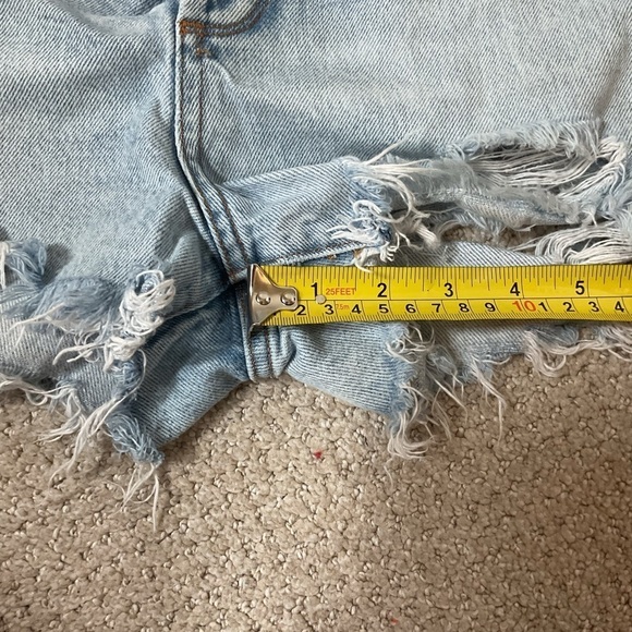 Agolde Distressed Raw Hem Shorts Size 26 Light Wash - Picture 9 of 9